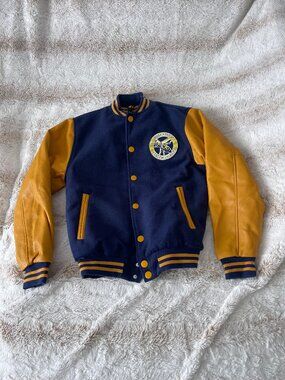 Wiskayok High School Yellowjackets Varsity Jacket in Small